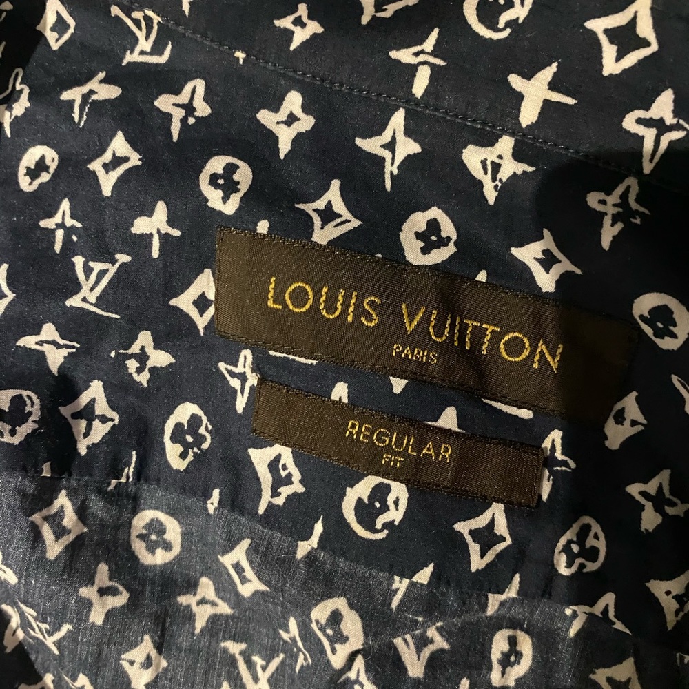 LOUIS VUITTON button down collar shirt with logo print in white